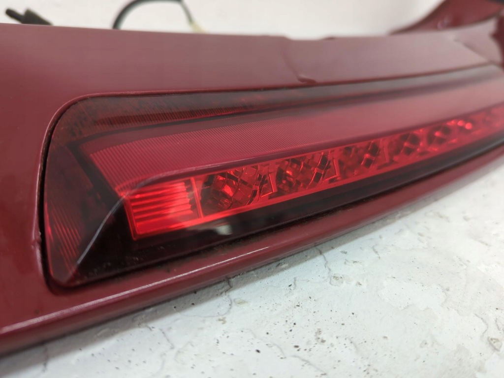 Купити Спойлер кришки задній hyundai kona 87210-j9000