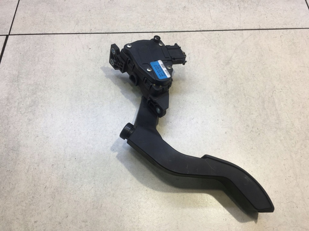 фото №1, Потенціометр газу a6 c5 2.5 rdi 8d1723523f