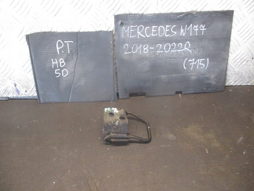 фото №1, Кронштейн isofix правий задня hb mercedes w177 18-22 r.