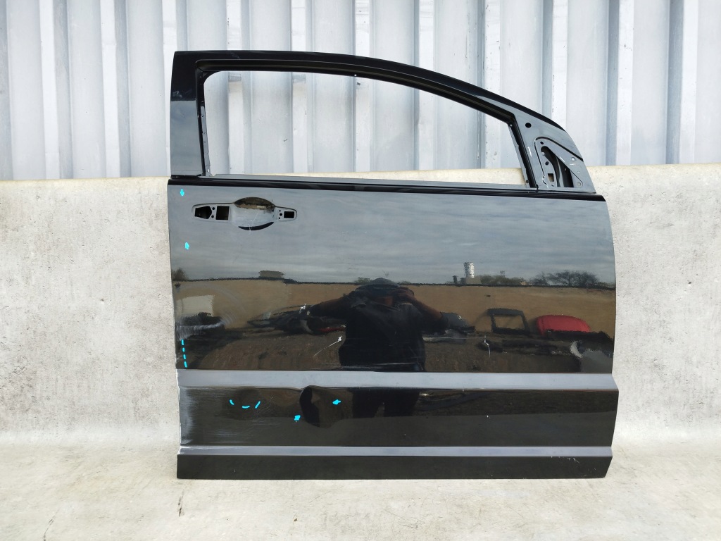 Купити Dodge caliber двері передні праве