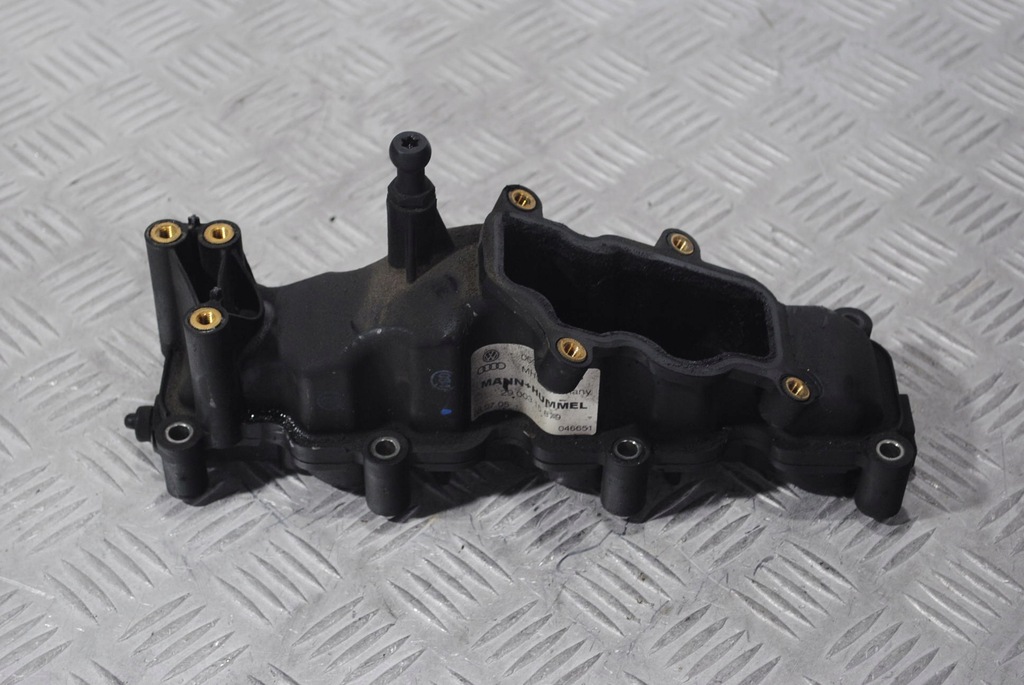 фото №2, Коллектор всасывающий правый 059129712p audi a6 c6 2.7 tdi