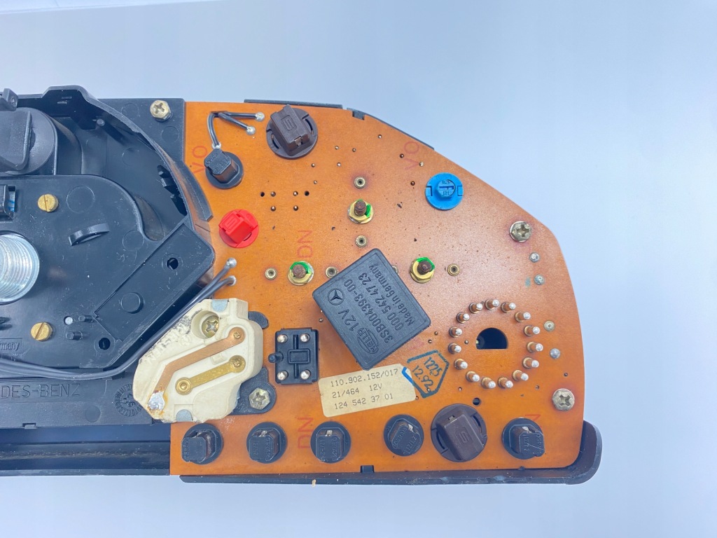 Лічильник приладова панель mercedes w124 1245421116 87001280c 1245423701 1244400147 Ціна