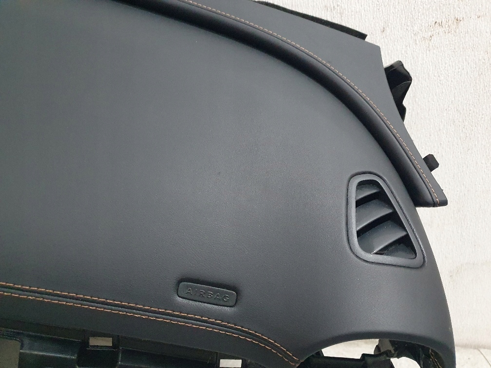 W206 cle 236 c236 amg панель  приборная панель кожа 3x подушки безопасности оригинал idealne в Украине