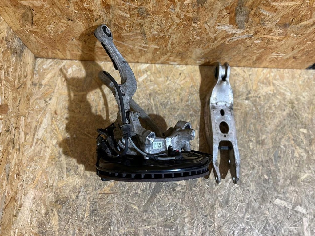 фото №5, Поворотний кулак супорт диск ліва задня audi q7 4m q8 30km оригінал