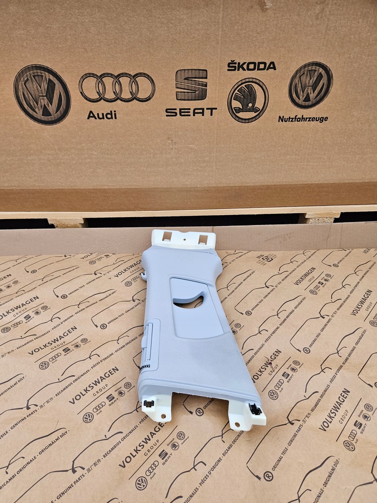 фото №1, A8 d4 long оббивка стійка ліва 4h0867239b