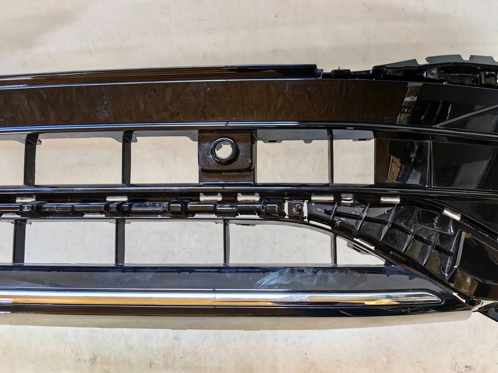 фото №5, Vw tiguan ii lift r-line- решётка нижняя бампера перед
