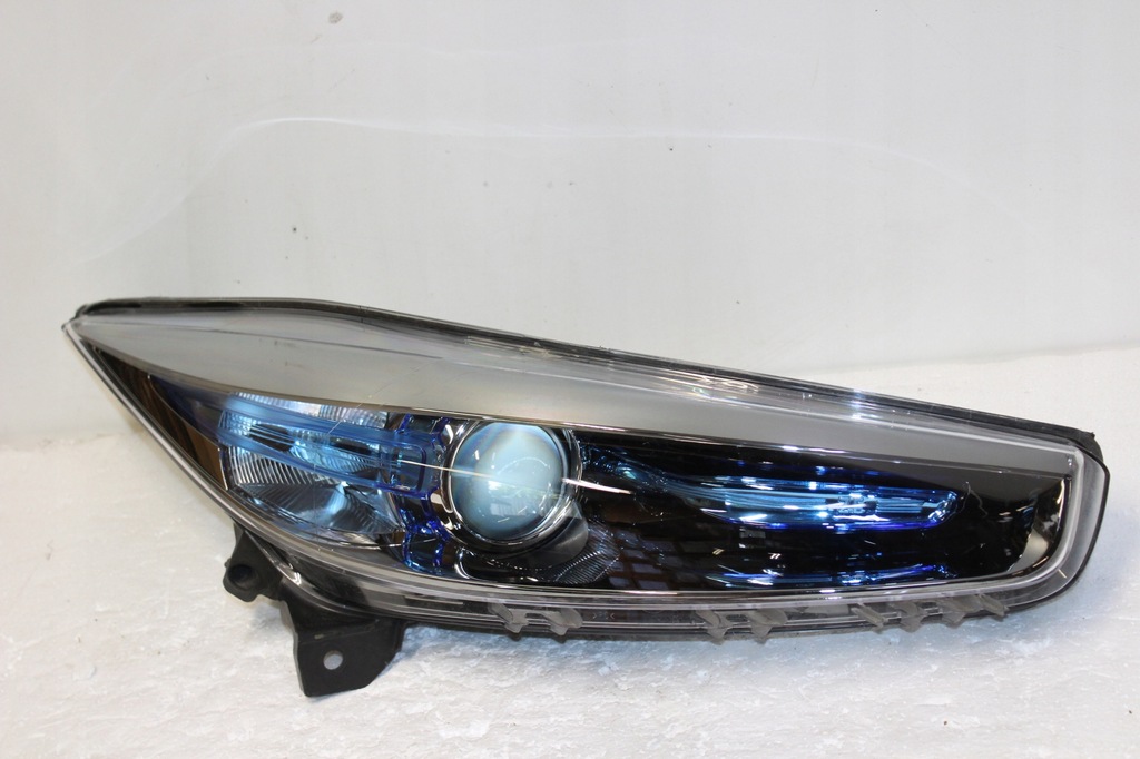 фото №1, Renault zoe 12-19 лампа правая перед передняя