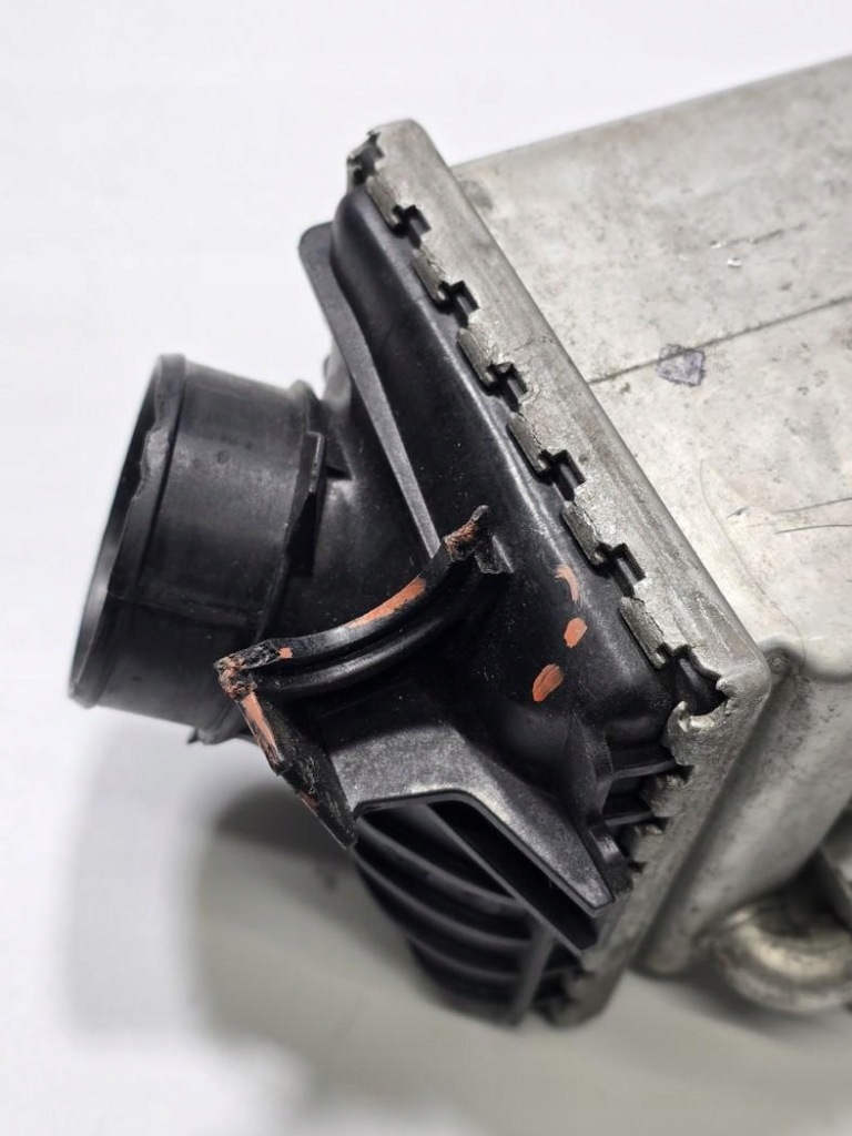 Bmw g11 g12 g30 радиатор интеркулер 8619390 с Разборки