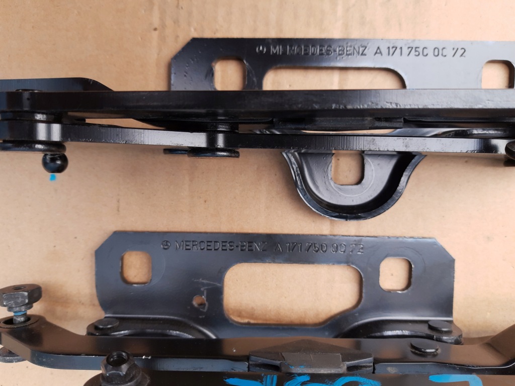 фото №3, Mercedes slk r171 петля крышки задняя левый+ правый