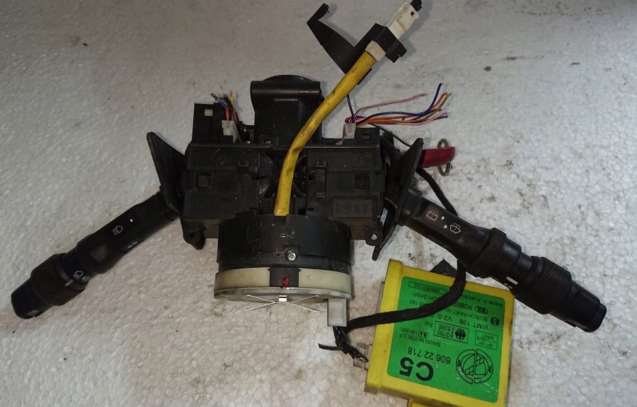 фото №1, Переключатель комбинированный alfa romeo 7601589