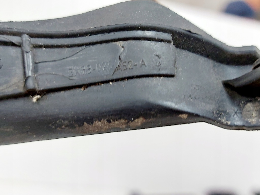 фото №10, Jaguar xe x760 молдинг скло передньої лобове ліва 18r.