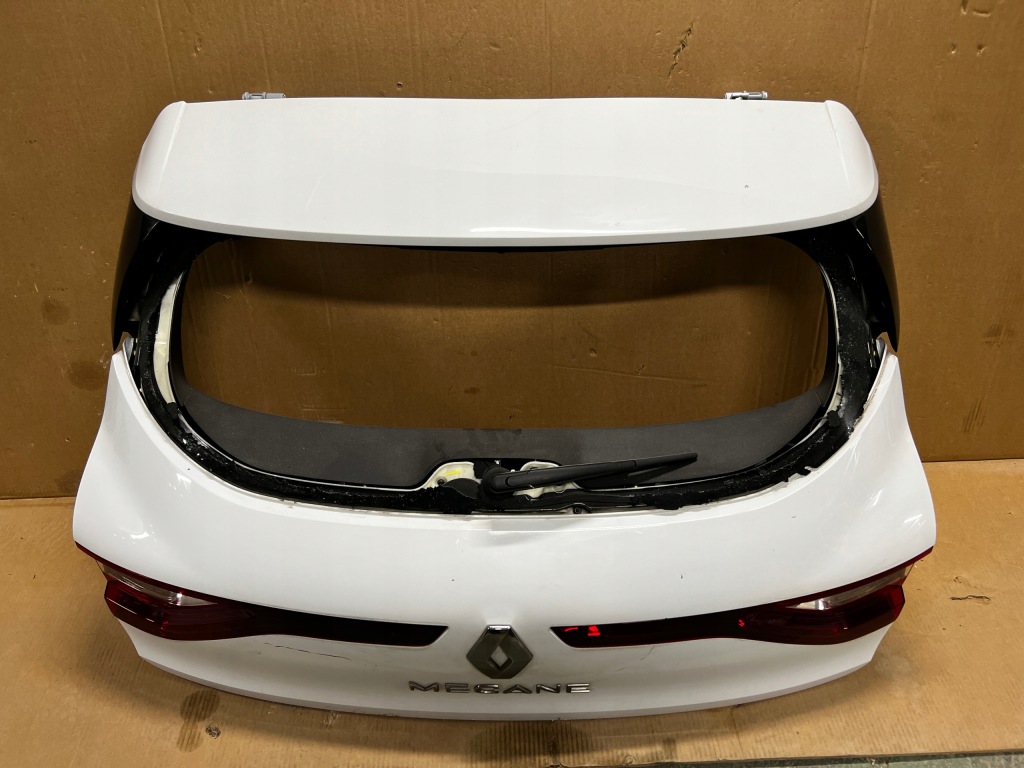 фото №2, Кришка багажника задня задня лампи renault megane iv hb 369