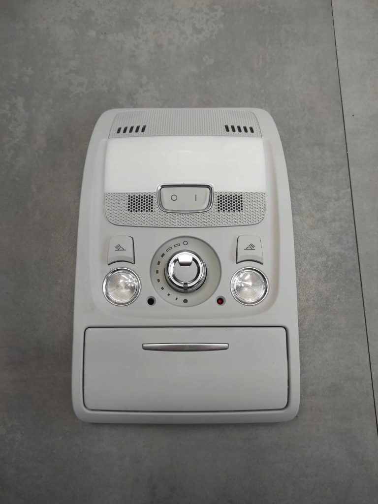 Купить Audi a5 8t лампа салона 8t0947135bk