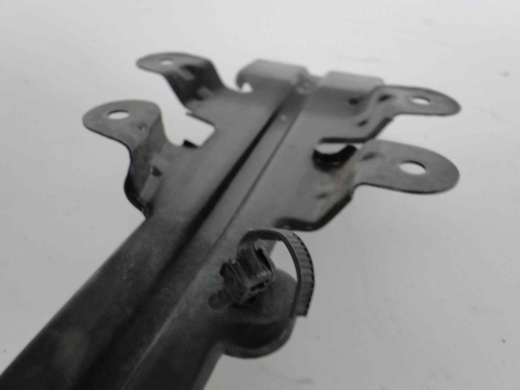 фото №4, Mercedes gle 292 coupe кронштейн радара перед