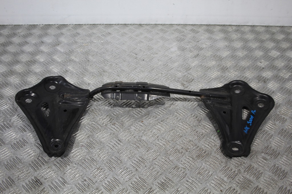 фото №1, З'єднувач розпірка кронштейн lexus nx 300h lift