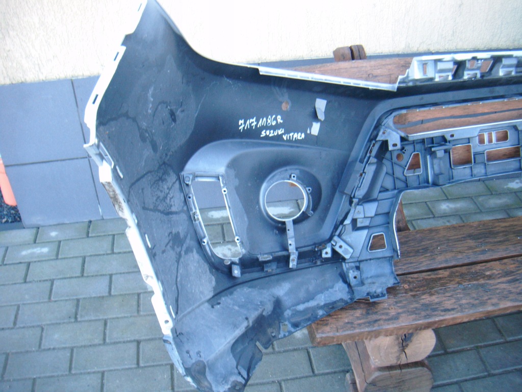 Suzuki vitara 3 iii lift 2015- бампер перед передний pdc 7171186r в Украине