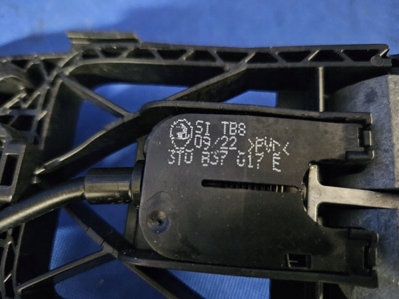 фото №12, Замок дверь правый задняя skoda kamiq 7pin