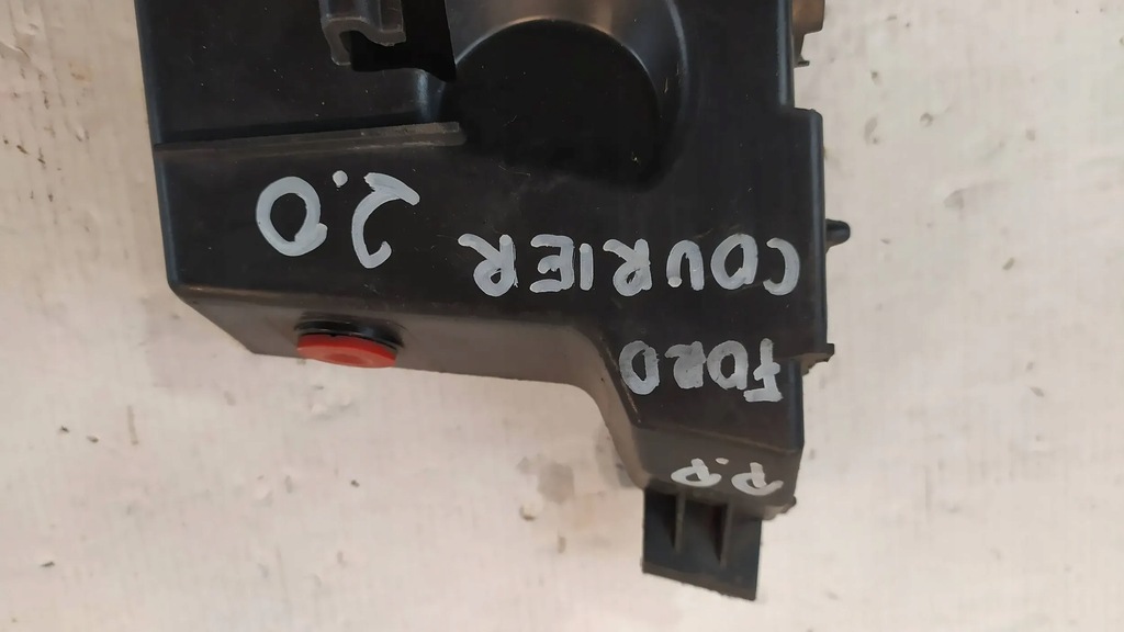 фото №6, Напрямна кронштейн кронштейн правий перед ford transit courier