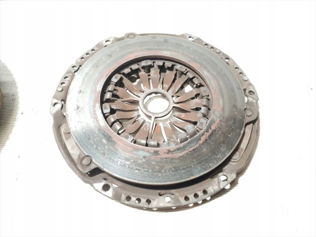 фото №8, Toyota avensis зчеплення / комплект 2.2 d-4d дизель 110kw 150 hp 134500r010