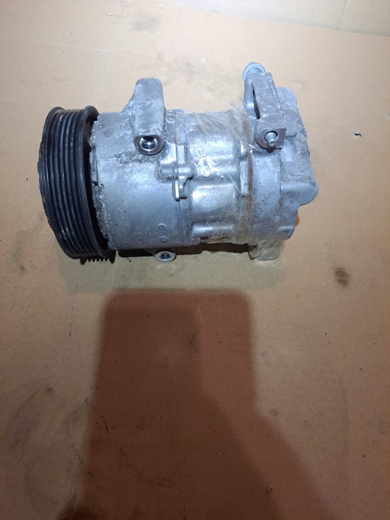 фото №1, Компрессор кондиционера toyota auris ii 447280-6581