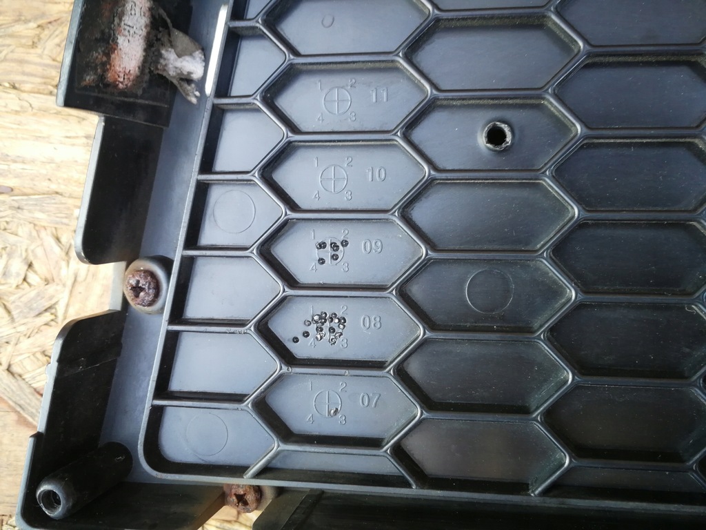 фото №10, Chevrolet aveo t250 lift 07- решётка радиатора решётка радиатора нижний бампера перед 96813742