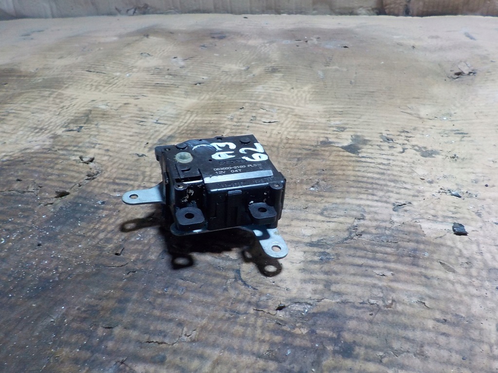 фото №4, Avensis iii моторчик nagrzewniczy 063800-2160