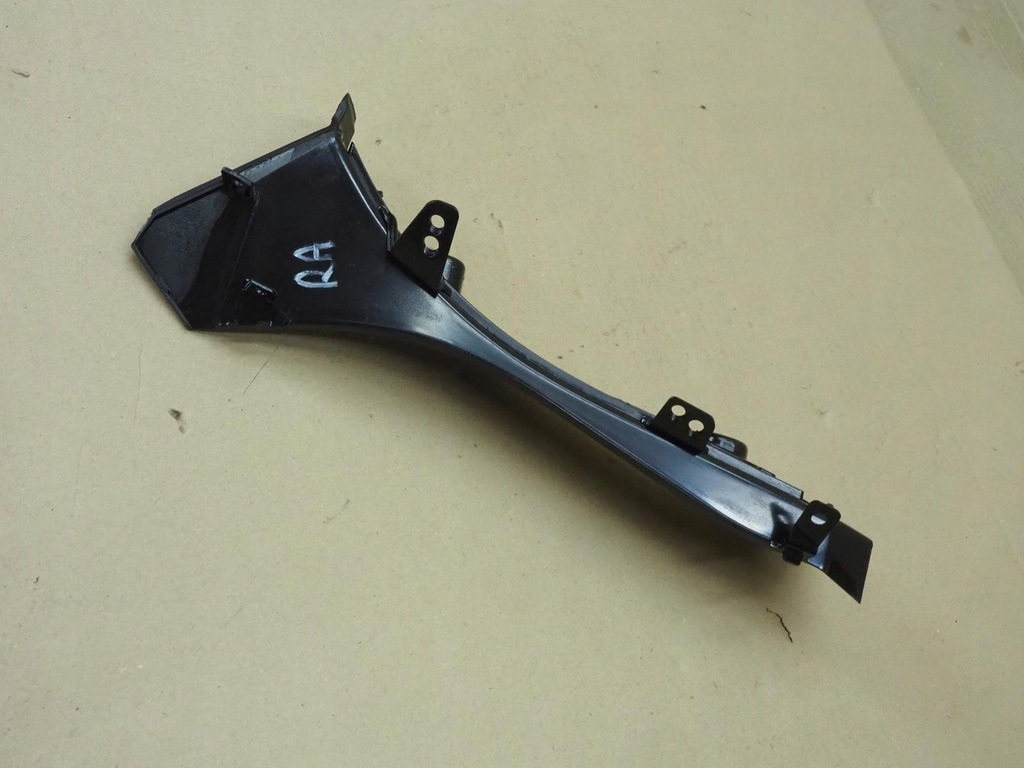 фото №16, Kia ev6 правая сторона молдинг pod фара задняя 866y8cv000 nowa