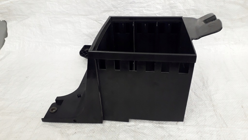 фото №2, Рамка каркас радио skoda octavia ii 1z0035227a