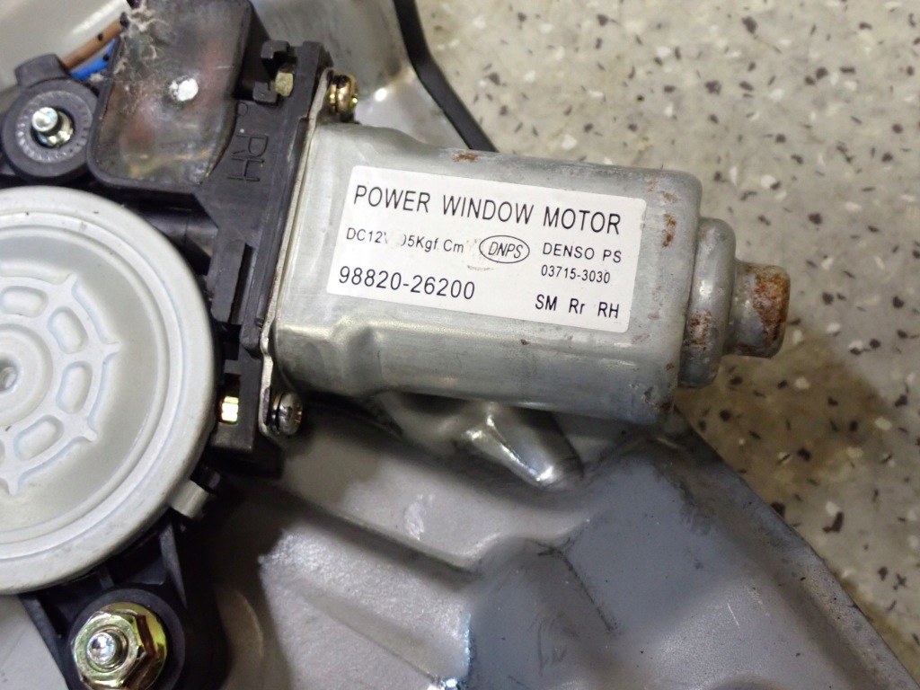 фото №4, Hyundai santa fe 01- подъемник стекло задний правый