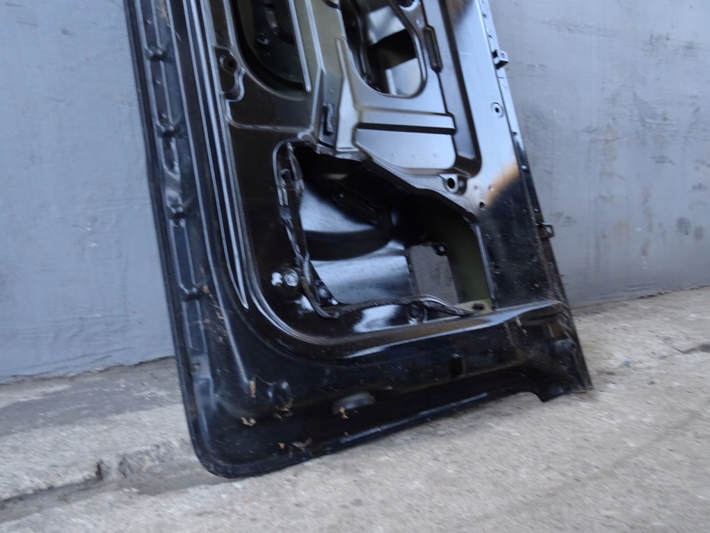 фото №11, Suzuki jimny кришка багажника борт багажника 01r