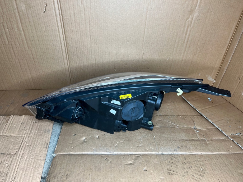 Лампа права передня ford fiesta full led Зі Шроту