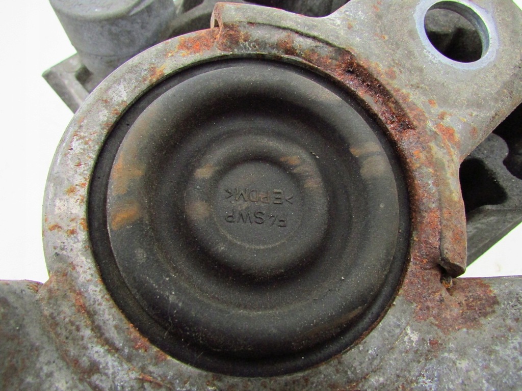 фото №5, Volvo v70 xc70 подушка двигателя правая 07-16r 31257674