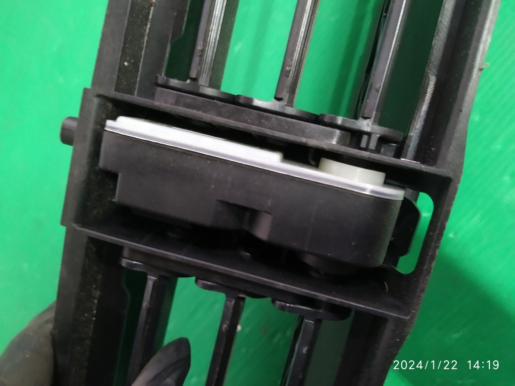 фото №10, Впуск жалюзи шторка воздуха opel astra k 315671560 15-