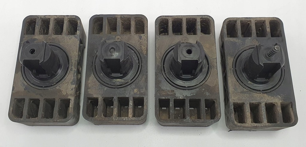 фото №3, Резиновый элемент подкладка pod домкрат mercedes glk x204