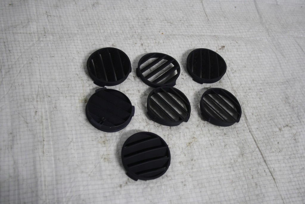 фото №6, Audi a3 8l решётка обдув круглая левая правая granatowa 8l0819793 8l0819794