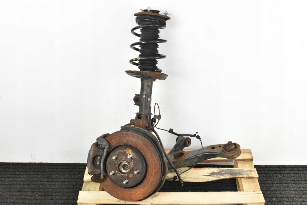 фото №1, Поворотный кулак ступица амортизатор левый перед 48520-f4020 1.8h toyota chr 2023