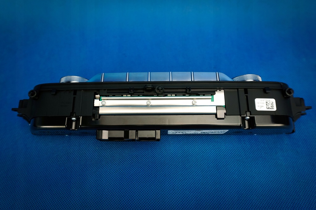 фото №13, Панель кондиционера audi a4 8w a5 lift 8w0820043bj
