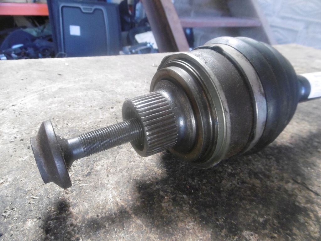 фото №5, Приводной вал левая 4m0407271l vw touareg iii