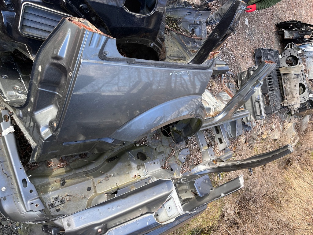 фото №1, Nissan pathfinder крила чверть поріг задня права