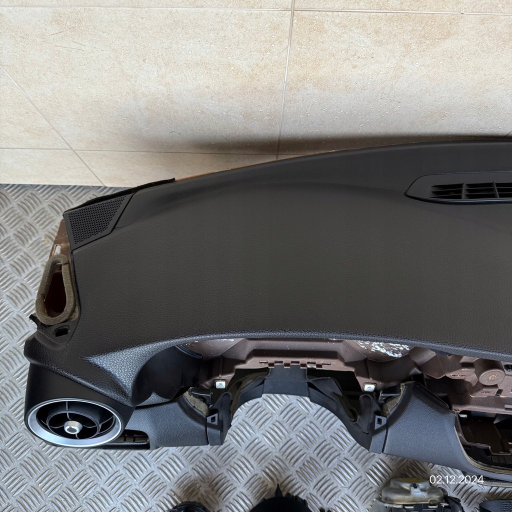 фото №3, Панель приладів комплектна подушка безпеки консоль ремені панель приладів alfa romeo giulia 2016 rok