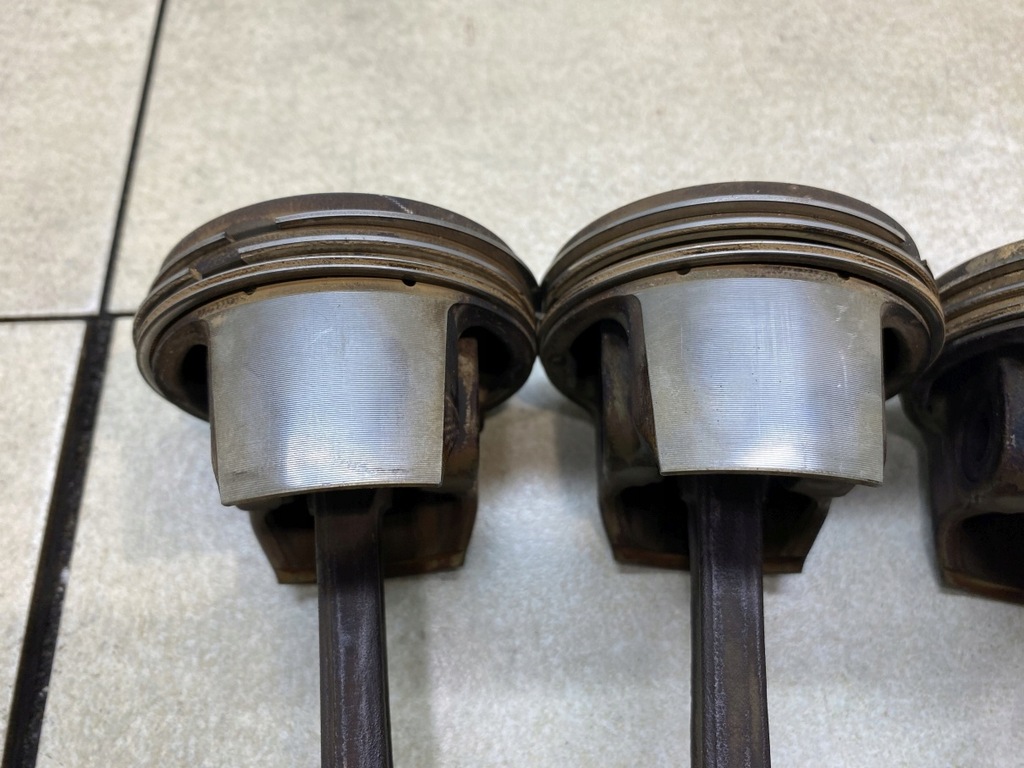 фото №5, Поршень шатун peugeot 1007 1.4 16v kfu