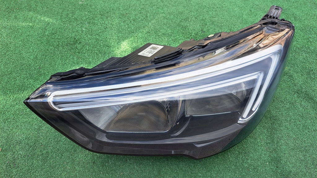 фото №1, Opel crossland x лампа передняя обычная+ led