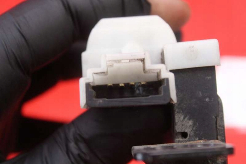 фото №6, Замок крышки задняя багажника 8200076240e renault megane grand scenic ii 03-06