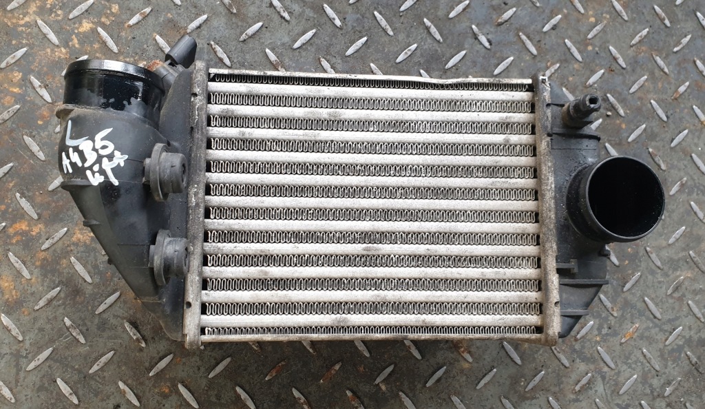 Купити Інтеркулер лівий audi a4 b5 рестайлінг  2.5tdi