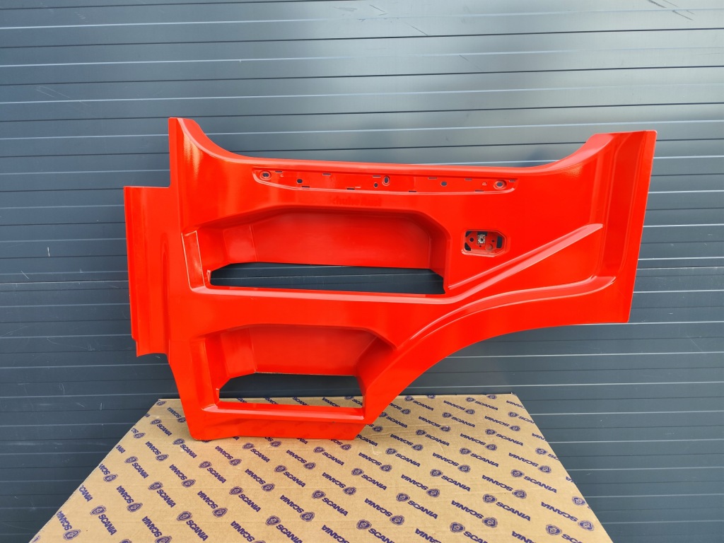 фото №1, Подножка подножка scania s next gen 2422394 lh