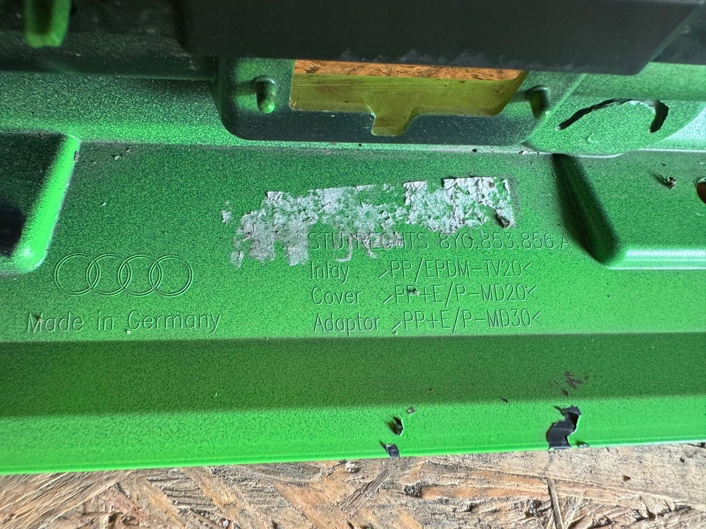 фото №9, Молдинг поріг права audi rs3 8y 8y0853856a -