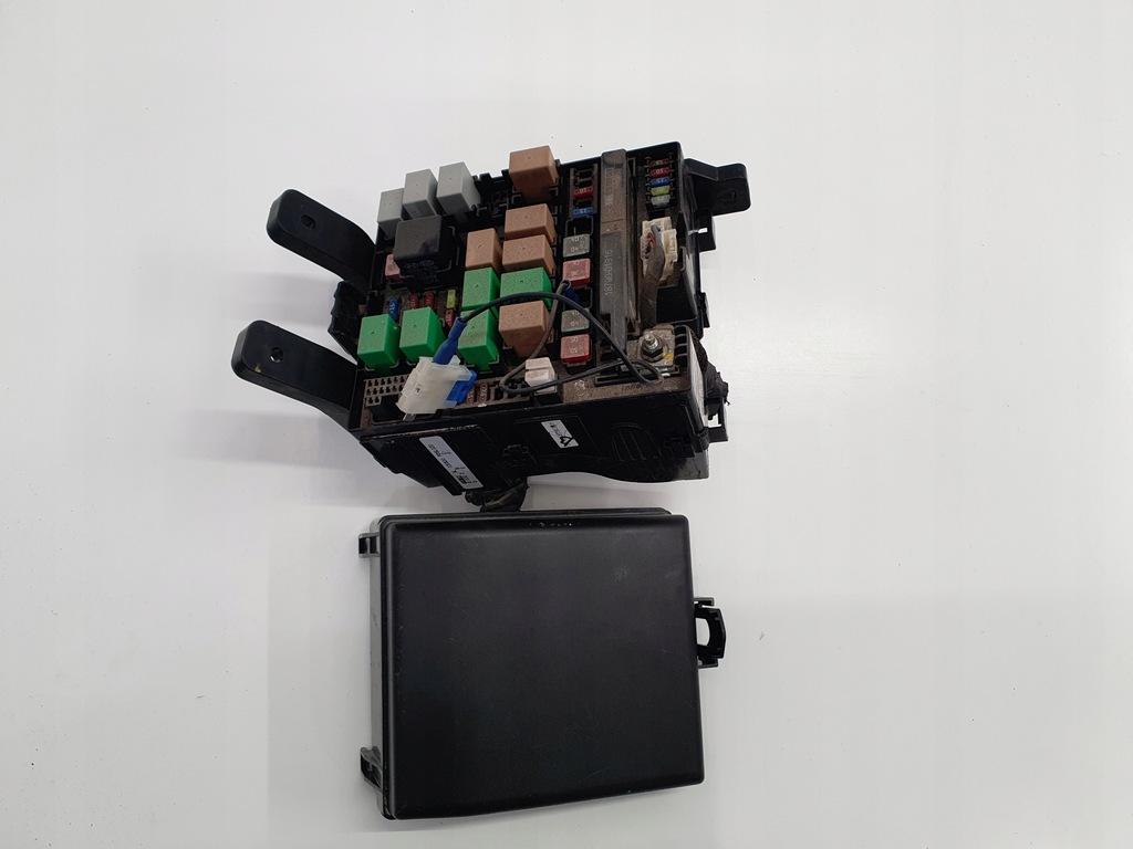 фото №1, Kia sportage iii коробка предохранителей 1.7crdi