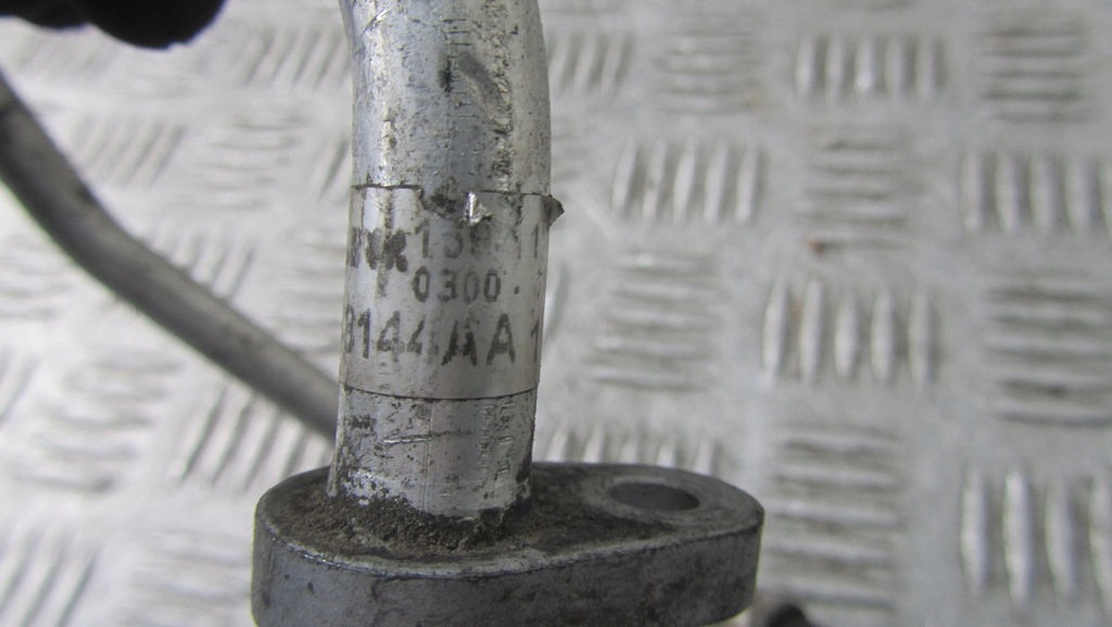 фото №9, Trafic vivaro ii 2.0 шланг кондиціонера 06-14