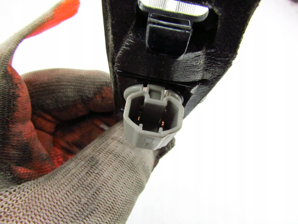 фото №4, Lexus rx ii фонари лампа подсветка номерного знака kpl. 03-08r