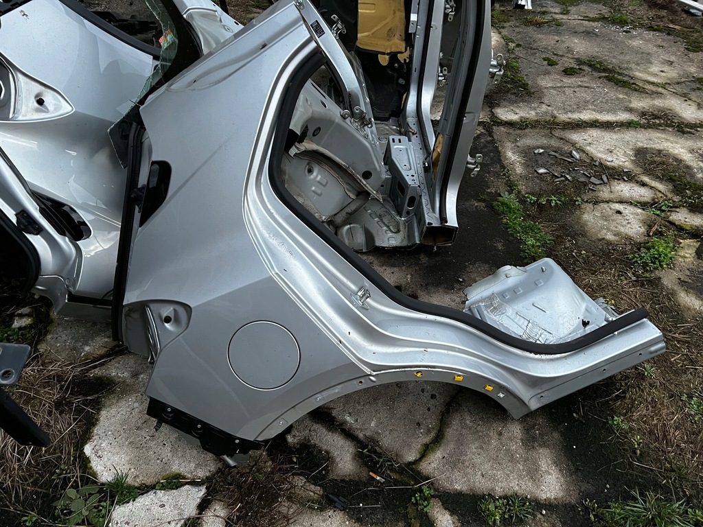 фото №1, Opel mokka крила задня задній правий обшивка ліва